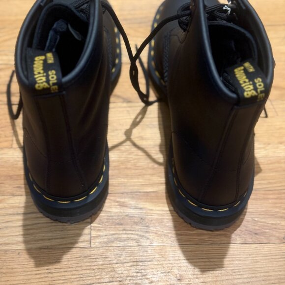 Dr. Martens 1460 slip resistant boots - men's size 9 - New with tags/never worn - Picture 8 of 8